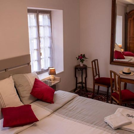 Une Suite Au Jardin Hyenville Kültér fotó