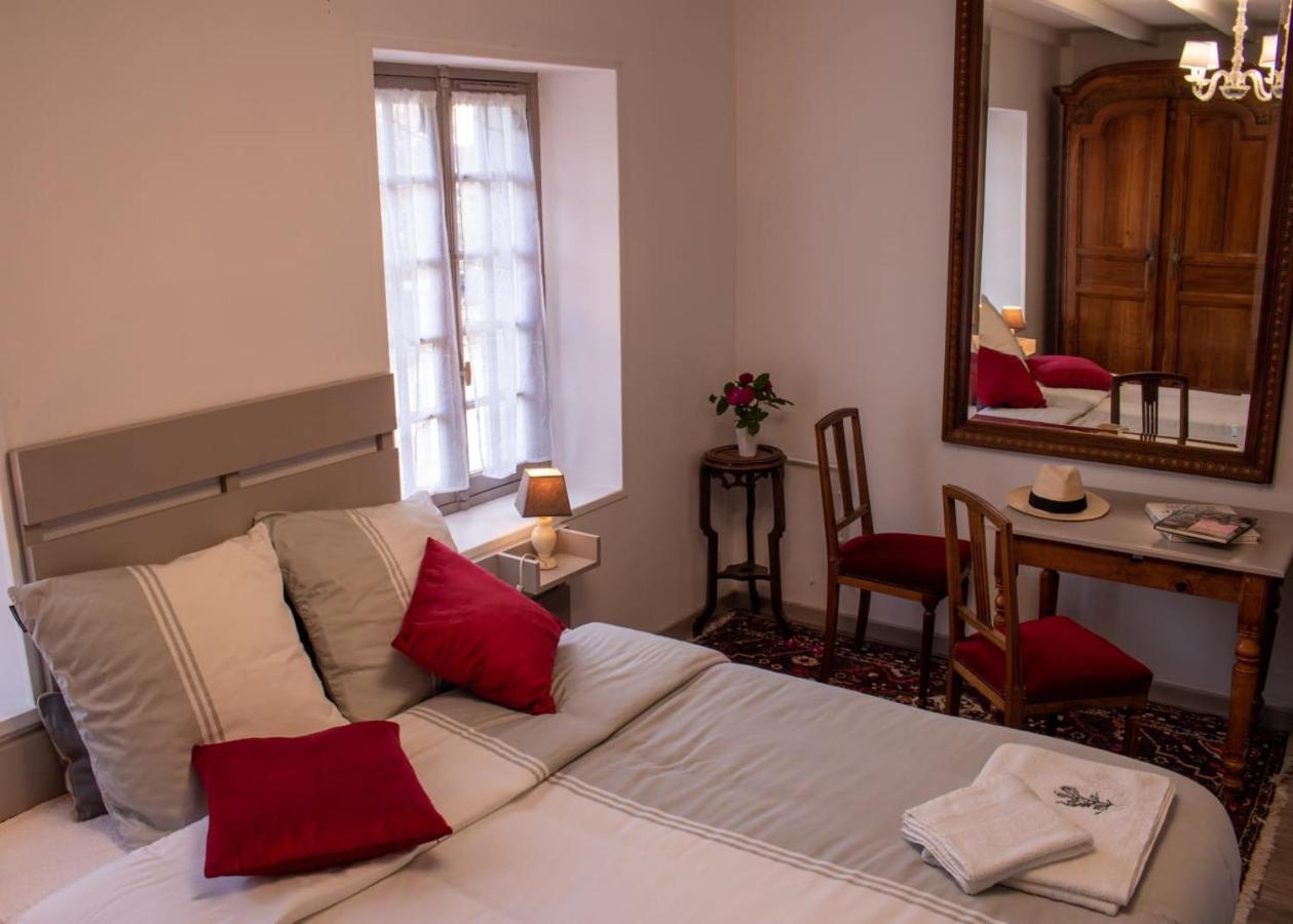 Une Suite Au Jardin Hyenville Kültér fotó